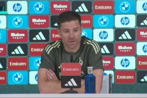 阿隆索：有些比賽姆巴佩不會首發(fā) 我們的計劃是讓巴爾韋德踢中場