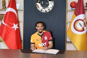 加拉塔薩雷主帥回應(yīng)納格爾斯曼棄用薩內(nèi)：他帶隊(duì)連斯洛伐克都輸！