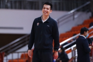 解立彬：希望大家最后幾場(chǎng)把能量展現(xiàn)出來(lái) 享受這樣的決賽