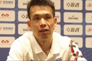 總決賽G3賽后新聞發(fā)布會(huì) 來(lái)看解指導(dǎo)&克羅斯對(duì)球隊(duì)表現(xiàn)做出的點(diǎn)評(píng)