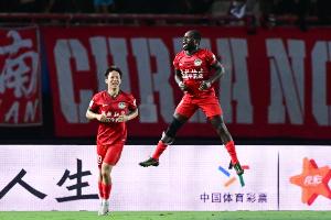 河南本賽季中超已通過定位球打入27球，位列所有球隊之首