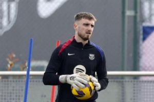 每體：科亨參加世青賽，預備隊門將貝納特進入巴薩一線隊