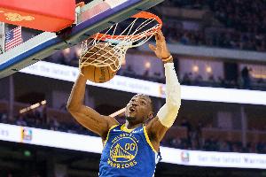 美記：若勇士將3年7500萬+球隊選項改為球員選項 交易可立刻完成