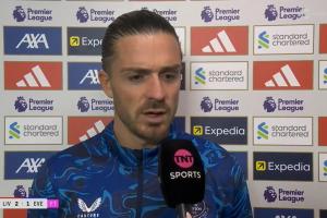 格拉利什質(zhì)疑裁判：快發(fā)任意球染黃聞所未聞，利物浦球迷施壓就吹