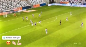 效力斯洛伐克聯(lián)賽！25歲蒙古第一球星精彩內(nèi)切，打入羅本式進(jìn)球