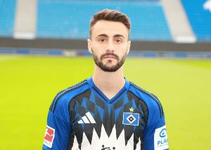 法比奧-維埃拉代表漢堡主場(chǎng)首秀送助攻，獲球迷起立鼓掌