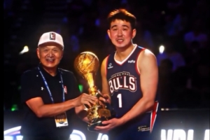 恭喜董健榮獲2025賽季常規(guī)賽MVP及三分王！