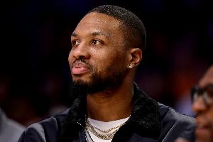 利拉德：作為客隊(duì)球員來開拓者主場(chǎng)時(shí) 我找不著客隊(duì)更衣室