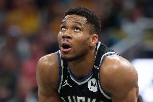 雄鹿新賽季挑戰(zhàn)：字母哥能做到什么程度？庫(kù)茲馬能否實(shí)現(xiàn)反彈？