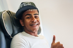 起飛?巴薩官推曬照：拉菲尼亞、亞馬爾等人啟程前往金球頒獎(jiǎng)