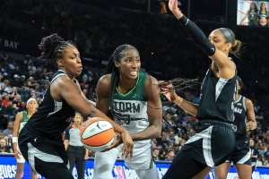 2025賽季美職女籃季后賽首輪回顧：四強(qiáng)逐鹿，激情四溢