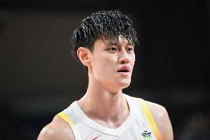 還剩一個(gè)雙向合同位置！媒體人：對(duì)曾凡博最終留在籃網(wǎng)持樂(lè)觀態(tài)度