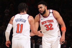 唐斯：新賽季可以更多利用無球給布倫森減負 就像庫里一樣