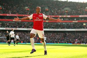 沃爾科特：阿莫林每場都換中衛(wèi)太危險了，我在阿森納時從不這樣