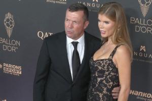 年齡差38歲！64歲馬特烏斯攜26歲女友出席金球獎典禮