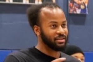 美媒調(diào)侃穆迪發(fā)際線：搭檔庫(kù)里和追夢(mèng)就老成這樣 他才23歲啊