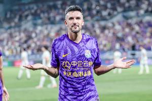 足球報：阿奇姆彭有望成為中超“頭球王”，基萊斯將奪得左腳金靴