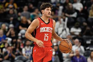 名記：多位高管表示 火箭會以現(xiàn)有陣容開啟賽季 至少觀望到12月