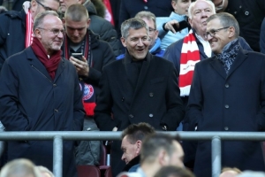 海納：魯梅尼格是這個時代拜仁的建筑師之一，向他表示衷心感謝