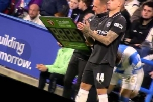 傷愈復(fù)出！哈蘭德談菲利普斯：約克郡皮爾洛回歸