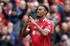 戰(zhàn)術(shù)板丨赫拉芬貝赫，紅軍新賽季的關(guān)鍵先生