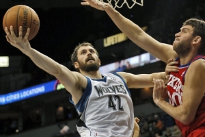 邁克爾-比斯利：凱文-樂福森林狼時期就是個猛獸 經(jīng)?？诚?0+20