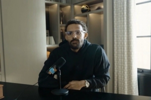 小波特：內(nèi)向的吹楊也開了播客 他說不想因為與眾不同就遭人非議