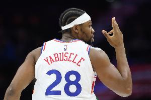 還有這緣分？亞布塞萊稱剛來(lái)美國(guó)時(shí) 就在唐斯的高中和他一起訓(xùn)練