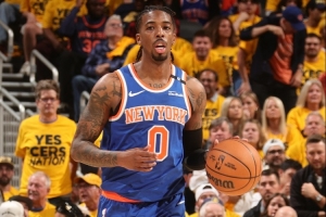 美記：步行者計(jì)劃以一份無保障的訓(xùn)練營(yíng)合同簽下德朗-賴特