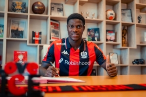 官方：尼斯與19歲前鋒伯納德-恩蓋內(nèi)續(xù)約一年，合同期至2029年