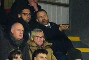 記者：切爾西被布萊頓逆轉(zhuǎn)賽后，老板、總監(jiān)等高管直接去了更衣室