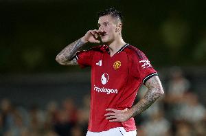 迪尼：舍什科看起來(lái)像個(gè)乖乖仔，進(jìn)攻球員在場(chǎng)上要有傲氣