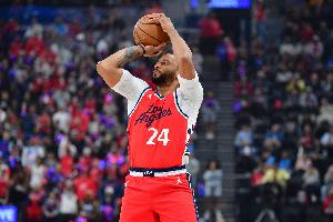 阿德巴約：鮑威爾有不服輸的勁頭 能帶來得分火力與眾不同的能量