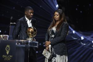 法媒：法國前總統(tǒng)薩科齊將一記者誤認為登貝萊母親，鬧了個烏龍