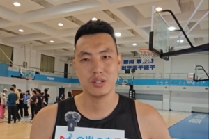 翟曉川：祝西哥退役快樂(lè) 在教練崗位上爭(zhēng)取培養(yǎng)更多優(yōu)秀球員