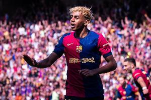 亞馬爾上賽季至今已為巴薩貢獻(xiàn)24次助攻，五大聯(lián)賽僅次薩拉赫26次