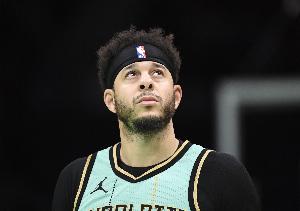 人夠了??勇士大名單已有13人 給庫(kù)明加2200萬(wàn)還能有第15人