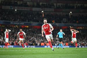 成為定位球?qū)＜遥抠囁梗哼@很瘋狂，但教練看到了我這方面的潛力