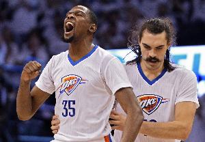 為大哥說話！亞當(dāng)斯談杜蘭特：他很可靠 是個好兄弟 并不是混蛋