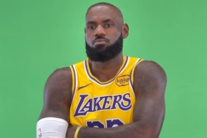 開(kāi)創(chuàng)第23季！詹姆斯：能夠成為聯(lián)盟歷史的一部分 這感覺(jué)非常酷