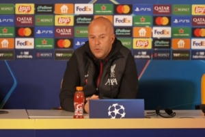 斯洛特：一開(kāi)始就明確想要伊薩克和埃基蒂克 我們能防守定位球