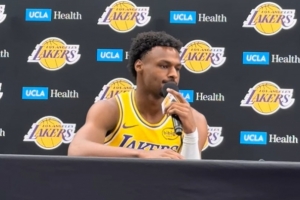 新賽季角色？布朗尼：我只是需要抓住任何機(jī)會(huì) 上場打球努力生存