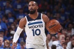 上場時間減少如何更高效？康利：有球在手最關(guān)鍵 不投籃也無礙