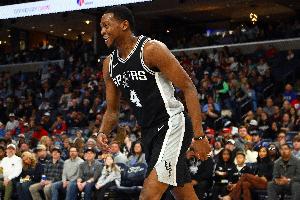 ?？怂菇裣慕?jīng)歷了腿筋傷病&恢復(fù)狀況良好 將缺席季前賽和揭幕戰(zhàn)