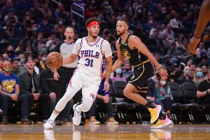 喜聞樂(lè)見！NBA目前有2個(gè)兄弟同隊(duì)組合：庫(kù)里兄弟、字母哥兄弟