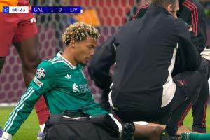 因傷無法堅持！埃基蒂克第68分鐘被換下