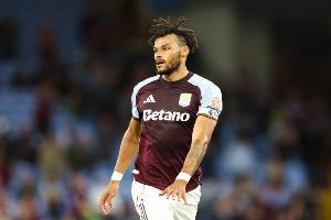 TA：維拉后衛(wèi)明斯腳踝受傷，目標(biāo)是在10月國(guó)際比賽日后復(fù)出