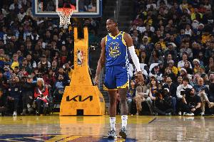 Shams：當(dāng)庫(kù)明加明年1月獲得交易資格 探索交易將成為大概率事件