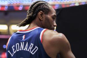 記者：媒體日那天快船公關(guān)部阻止幾名記者詢問(wèn)有關(guān)陰陽(yáng)合同的問(wèn)題