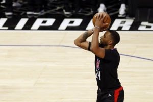 鮑威爾：我曾模仿過(guò)韋德的比賽 我也是熱火文化的一部分了